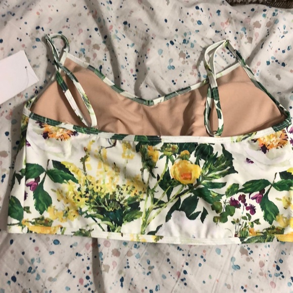 NWT Kortni Jeane whimsical floral XL v’d crop - Picture 2 of 8